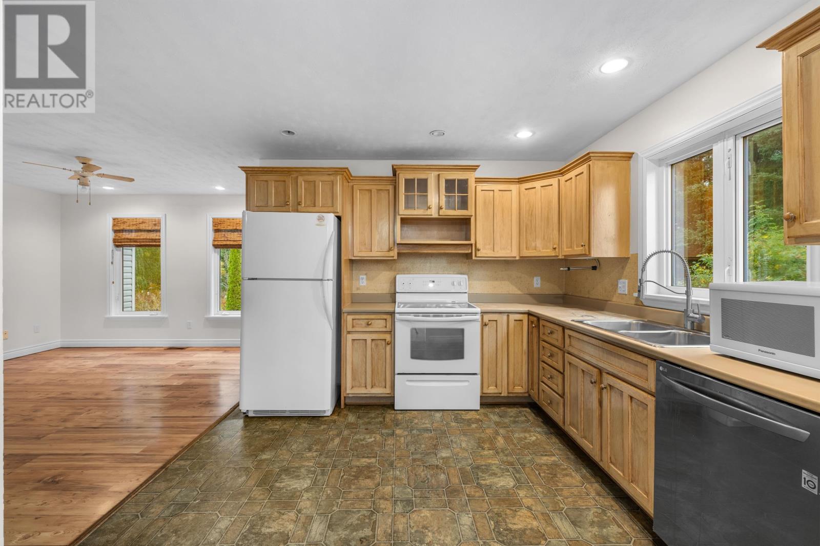 430 Cannontown Road, Route 165, Mont Carmel, Prince Edward Island  C0B 2E0 - Photo 6 - 202526651