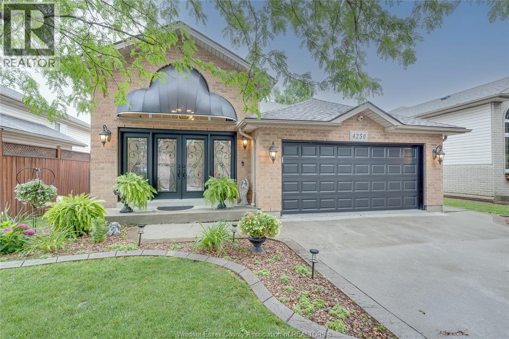 4250 Canberra AVENUE, Windsor, Ontario
