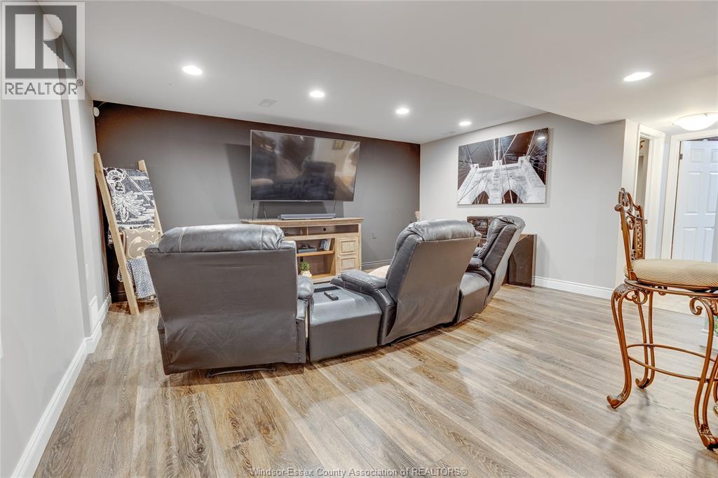 4250 Canberra Avenue, Windsor, Ontario  N9G 3E8 - Photo 31 - 25027177