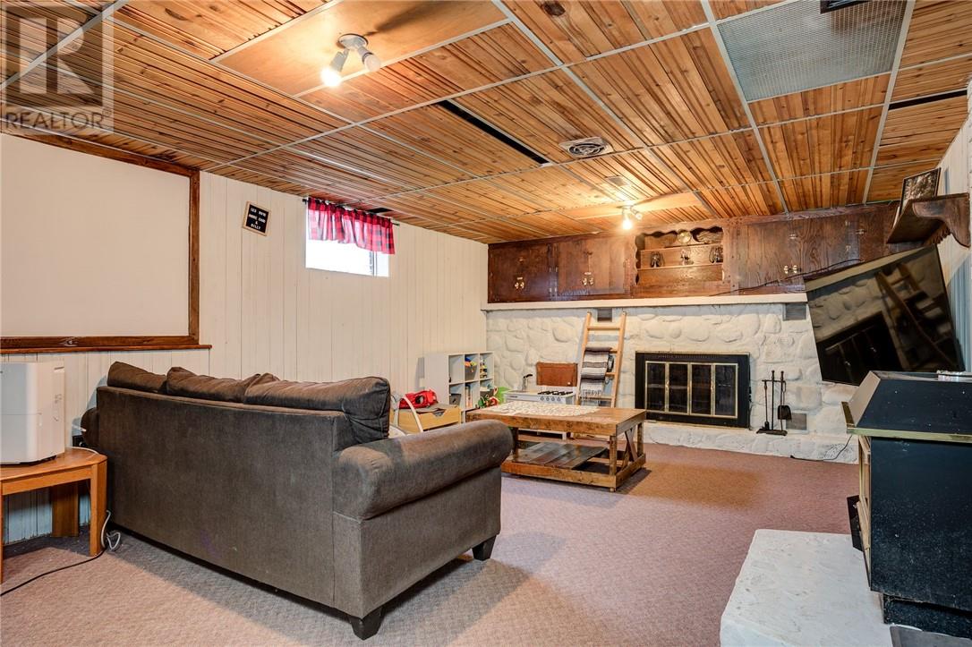 10 Rutland Avenue, Warren, Ontario  P0H 2N0 - Photo 13 - 2125371