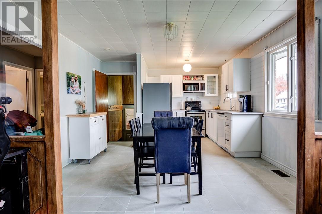 10 Rutland Avenue, Warren, Ontario  P0H 2N0 - Photo 6 - 2125371