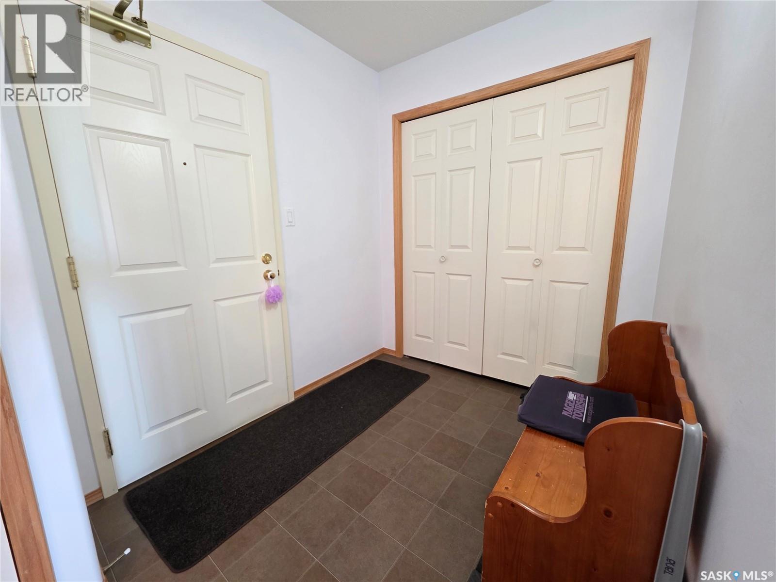 310 230 Lister Kaye Crescent, Swift Current, Saskatchewan  S9H 0A2 - Photo 4 - SK021763