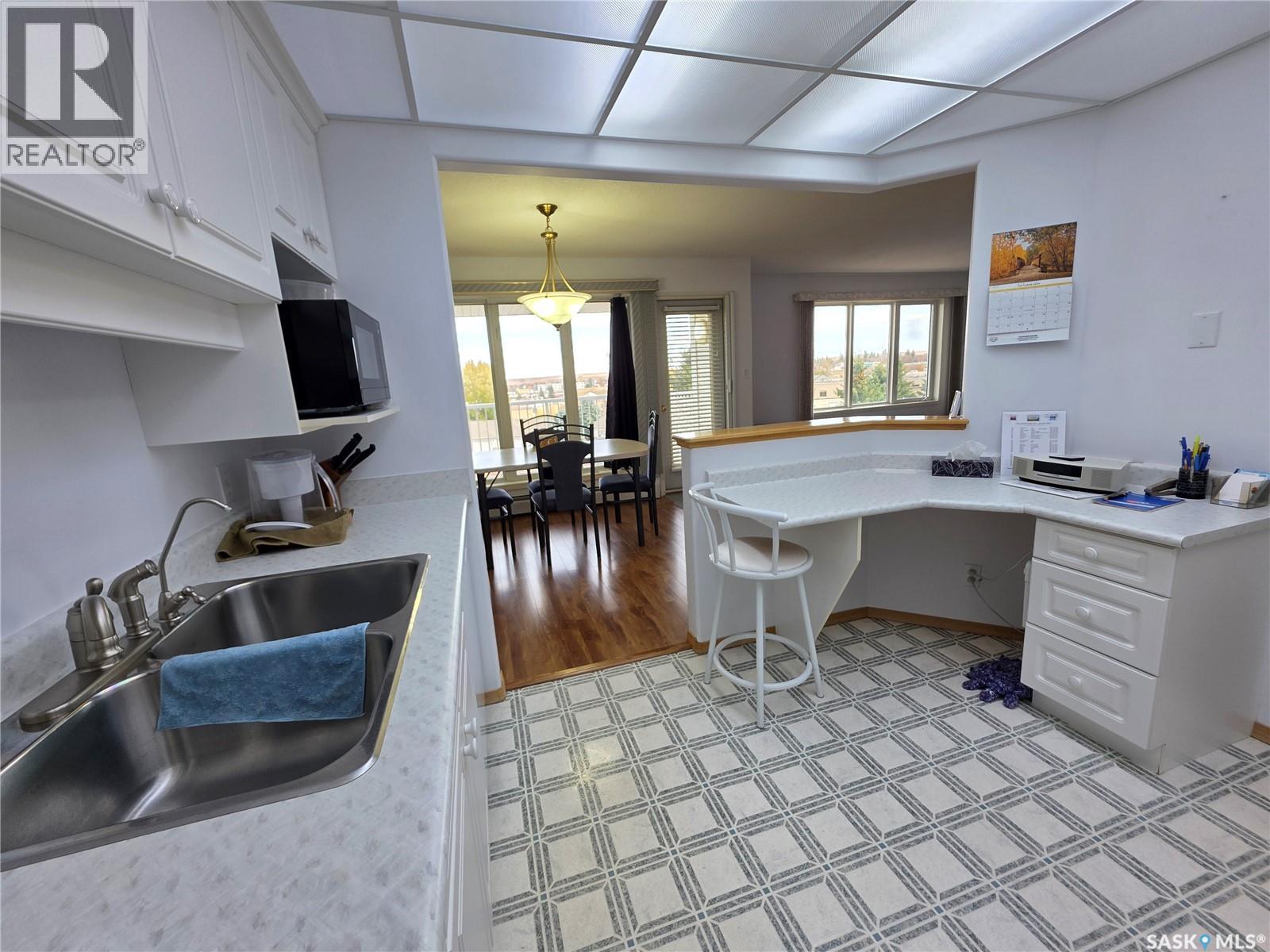 310 230 Lister Kaye Crescent, Swift Current, Saskatchewan  S9H 0A2 - Photo 8 - SK021763
