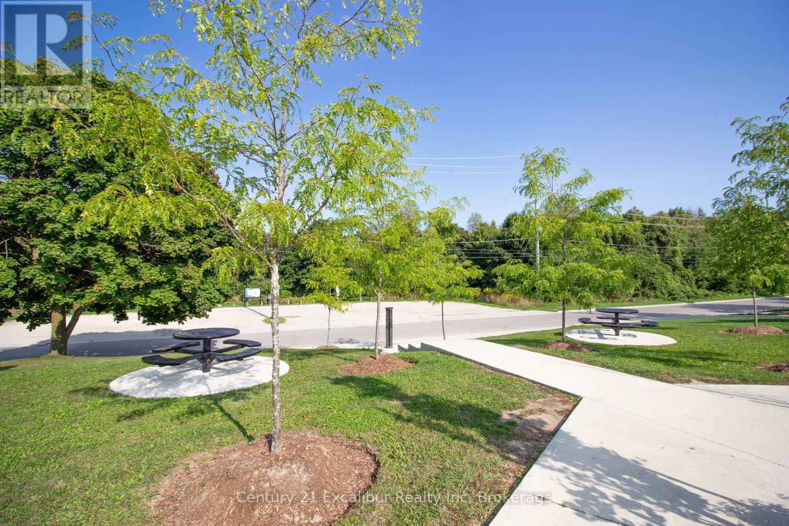 9 - 320 Queen Street E, Centre Wellington, Ontario  N1M 1T4 - Photo 10 - X12457008