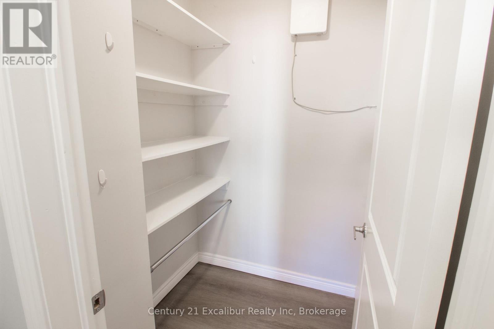 9 - 320 Queen Street E, Centre Wellington, Ontario  N1M 1T4 - Photo 7 - X12457008