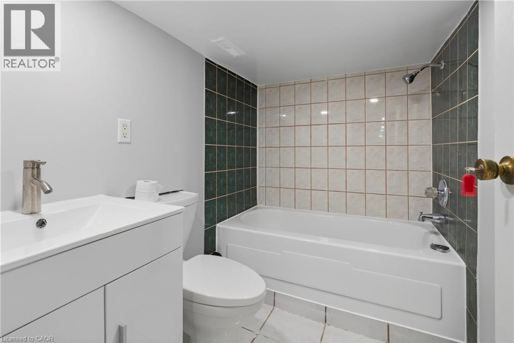 141 Ray Street N, Hamilton, Ontario  L8R 2Y3 - Photo 24 - 40782238