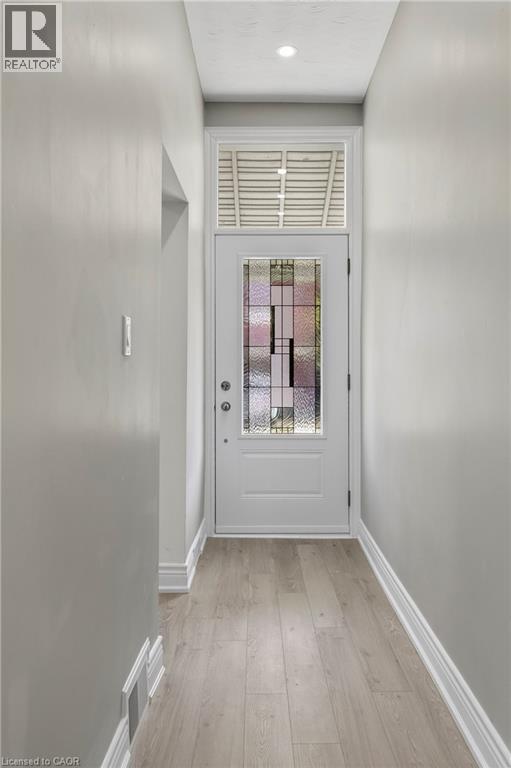 141 Ray Street N, Hamilton, Ontario  L8R 2Y3 - Photo 3 - 40782238