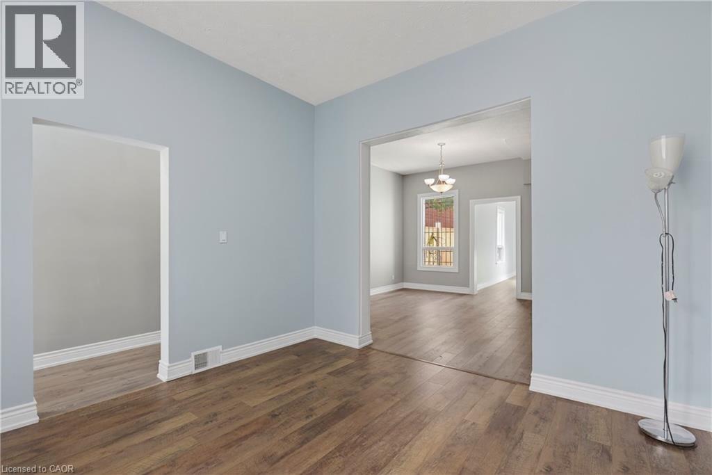 141 Ray Street N, Hamilton, Ontario  L8R 2Y3 - Photo 5 - 40782238
