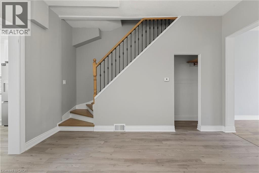 141 Ray Street N, Hamilton, Ontario  L8R 2Y3 - Photo 9 - 40782238