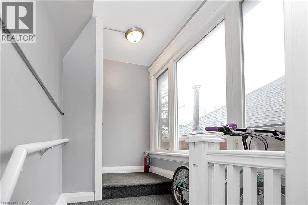 133 Park Row N, Hamilton, Ontario  L8E 4E7 - Photo 4 - 40782202