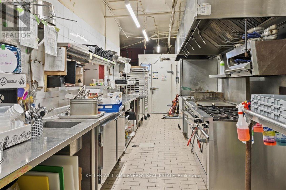 21 Celina Street, Oshawa (Central), Ontario  L1H 4M9 - Photo 14 - E12483279