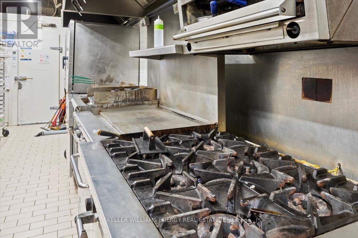 21 Celina Street, Oshawa (Central), Ontario  L1H 4M9 - Photo 15 - E12483279