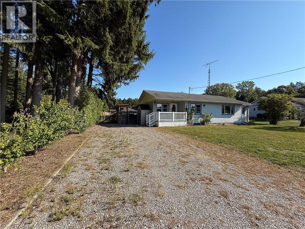 971 Fairground Road, Clear Creek, Ontario  N0E 1G0 - Photo 4 - 40771007