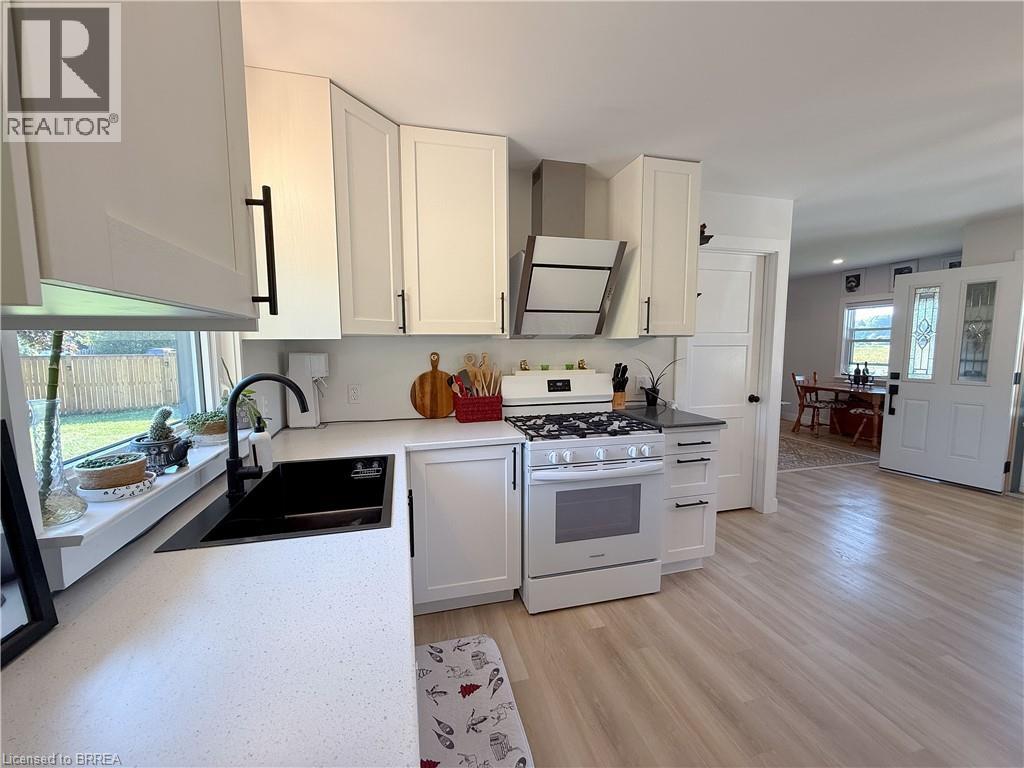 971 Fairground Road, Clear Creek, Ontario  N0E 1G0 - Photo 16 - 40771007