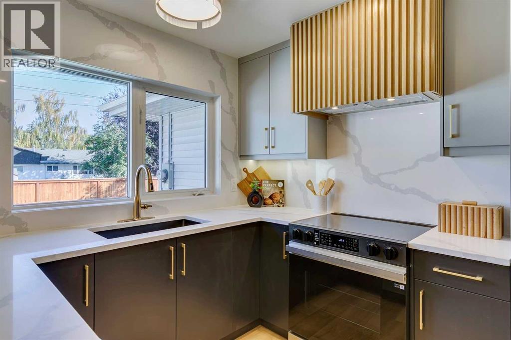 10228 Maple Brook Place Se, Calgary, Alberta  T2J 1S8 - Photo 14 - A2263568