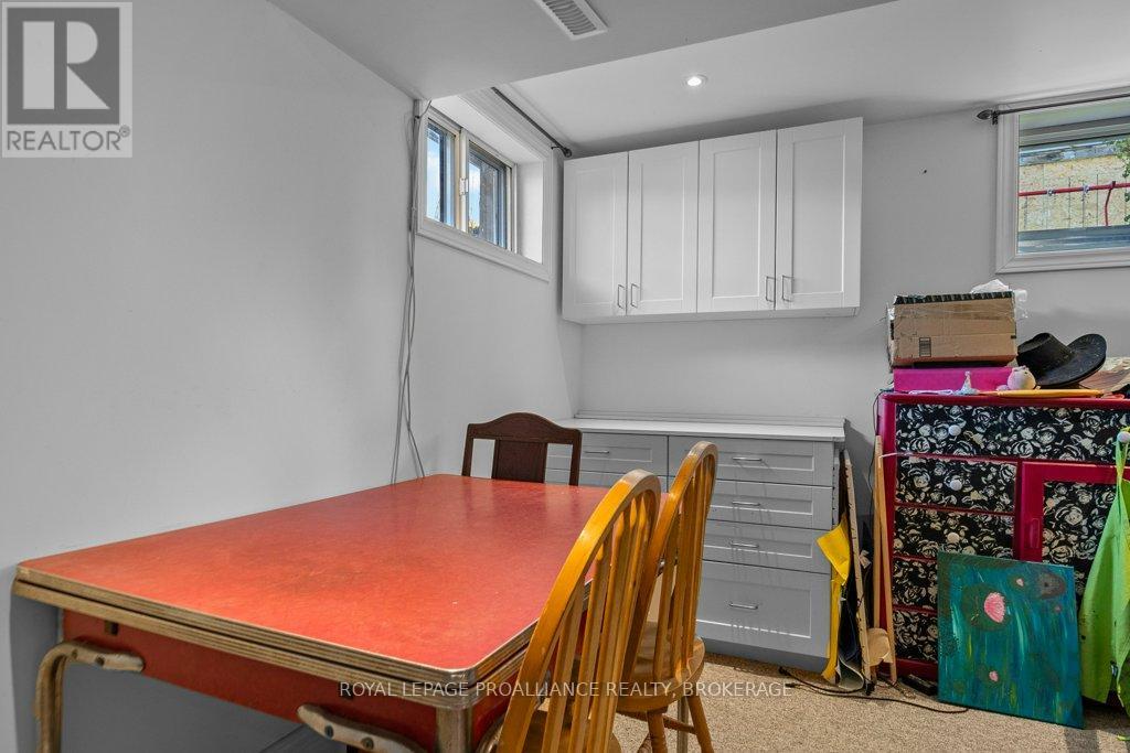 208 Westbury Avenue, Loyalist, Ontario  K0H 1G0 - Photo 26 - X12483270