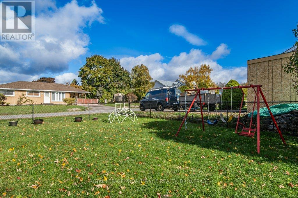 208 Westbury Avenue, Loyalist, Ontario  K0H 1G0 - Photo 34 - X12483270
