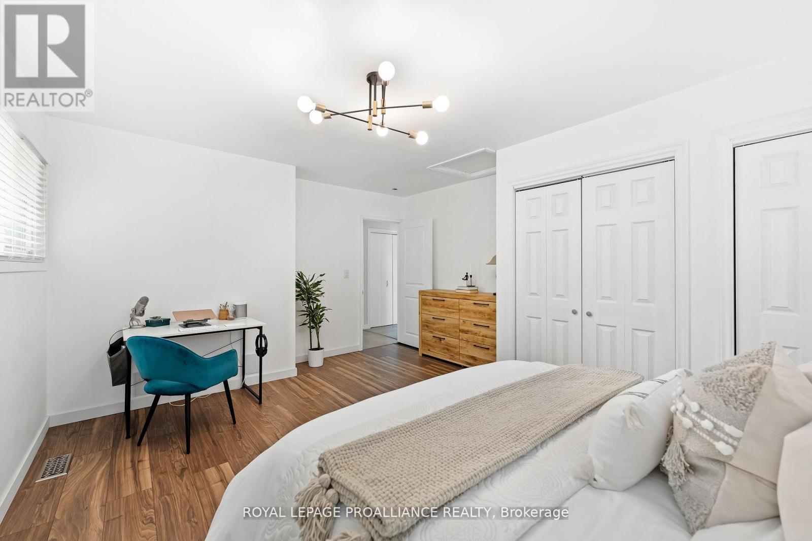 556 Sinclair Street, Cobourg, Ontario  K9A 2Y7 - Photo 15 - X12483275