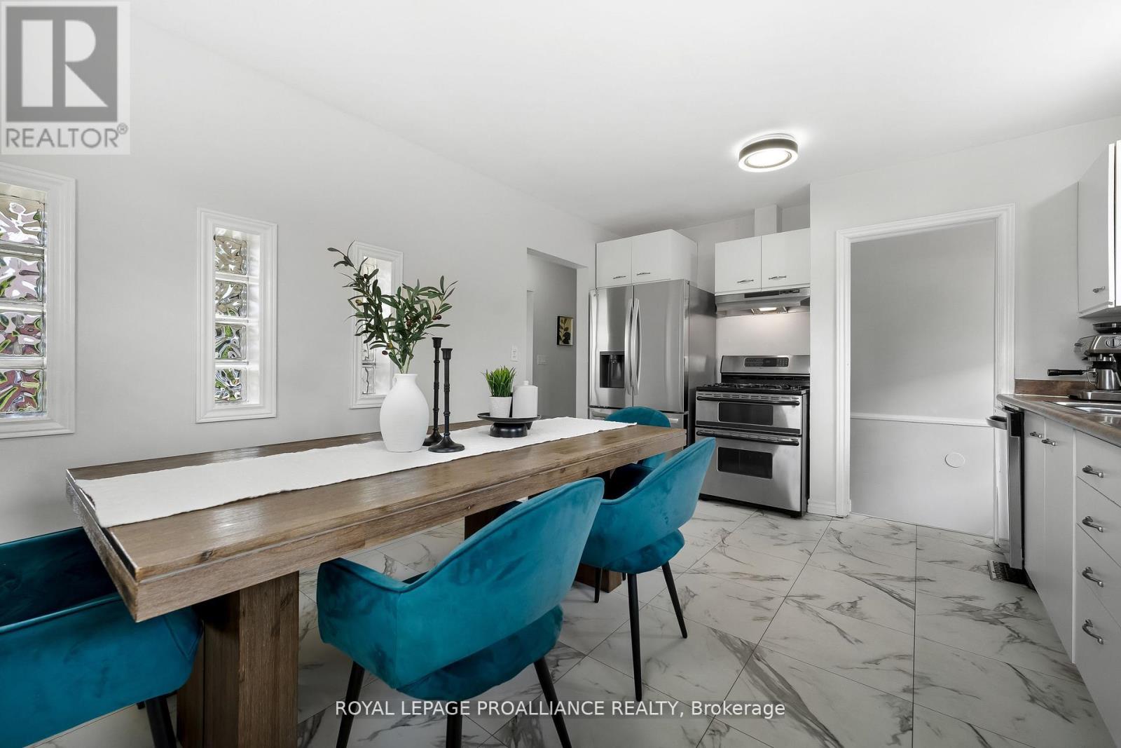 556 Sinclair Street, Cobourg, Ontario  K9A 2Y7 - Photo 17 - X12483275