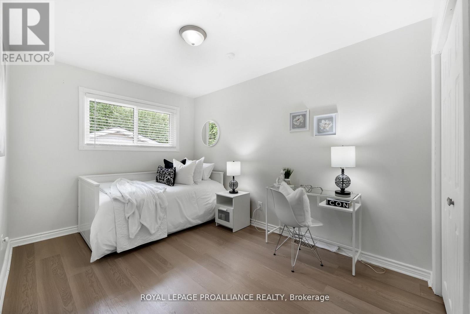 556 Sinclair Street, Cobourg, Ontario  K9A 2Y7 - Photo 19 - X12483275