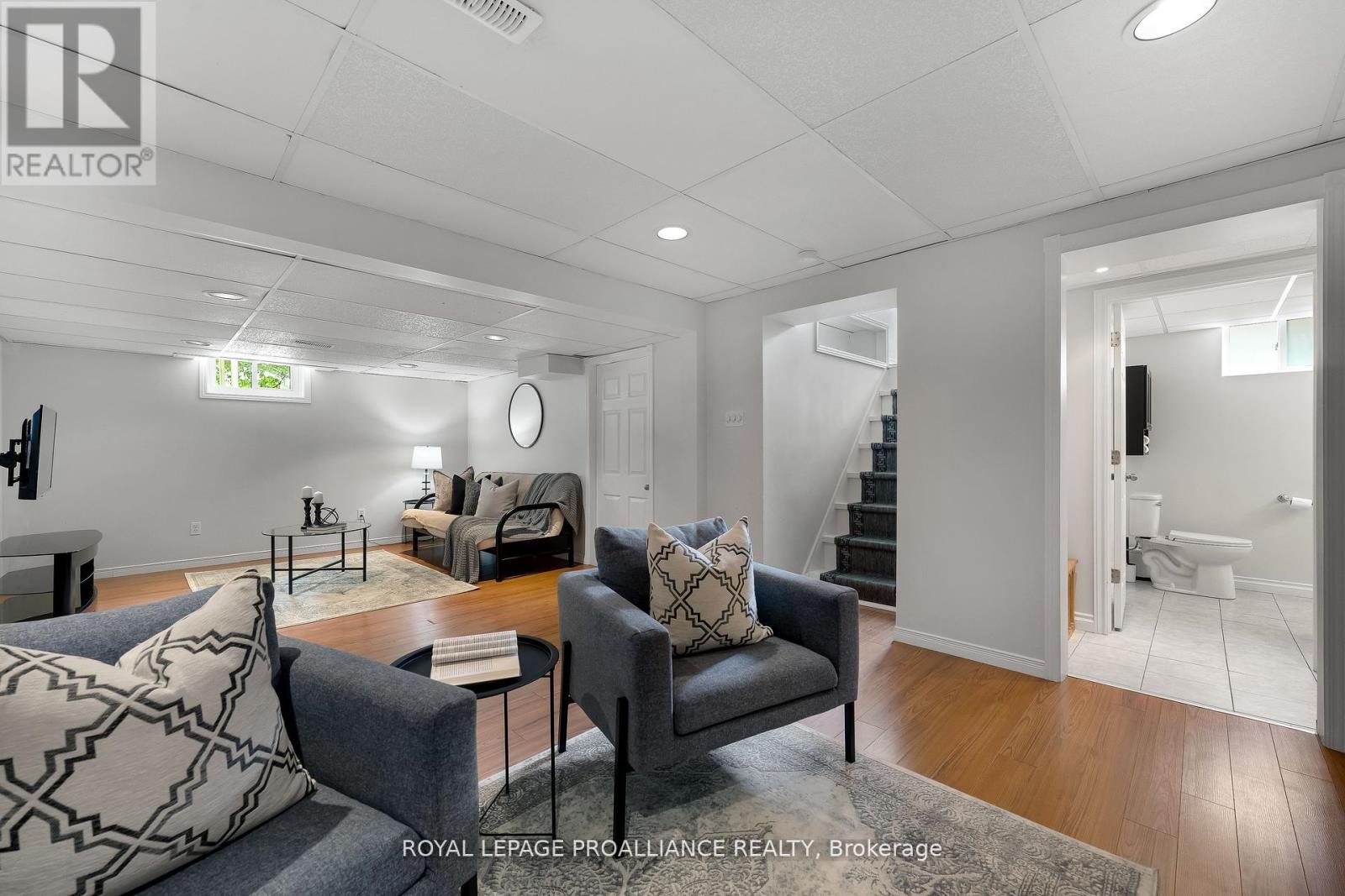 556 Sinclair Street, Cobourg, Ontario  K9A 2Y7 - Photo 22 - X12483275