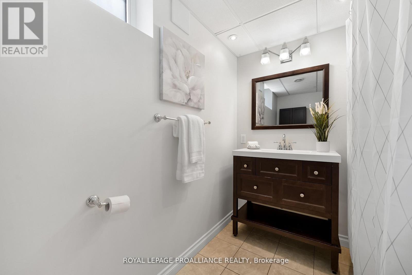 556 Sinclair Street, Cobourg, Ontario  K9A 2Y7 - Photo 27 - X12483275