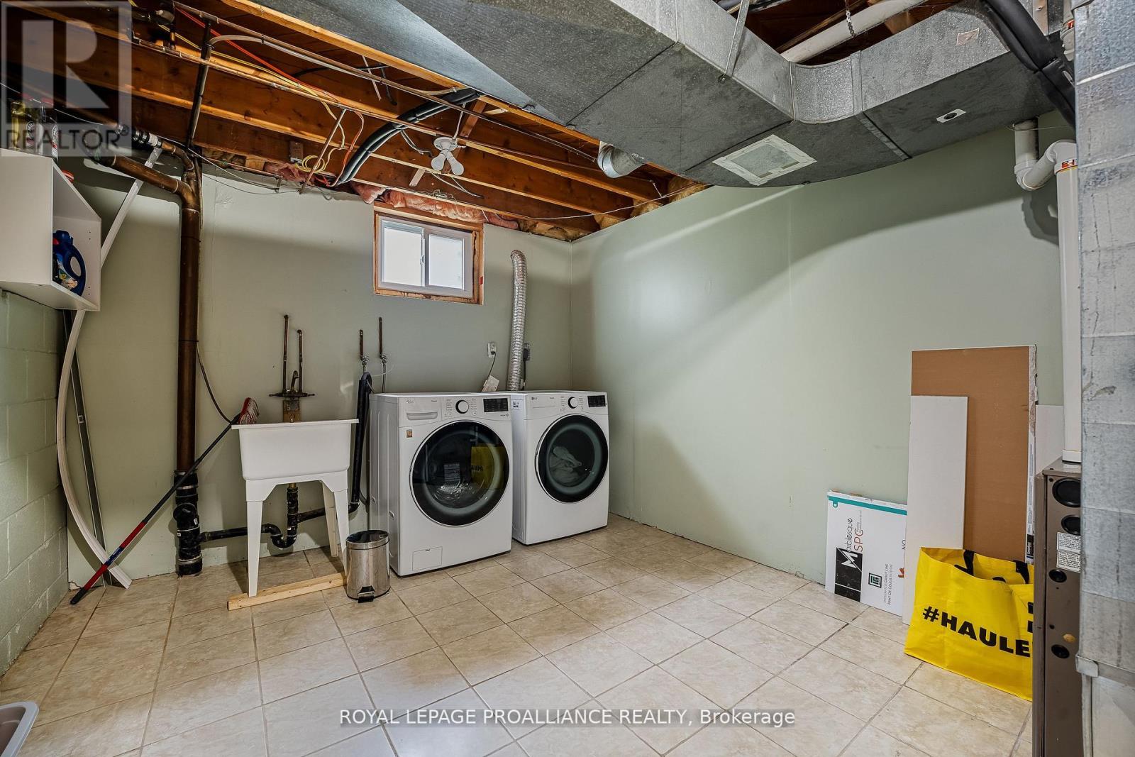 556 Sinclair Street, Cobourg, Ontario  K9A 2Y7 - Photo 28 - X12483275