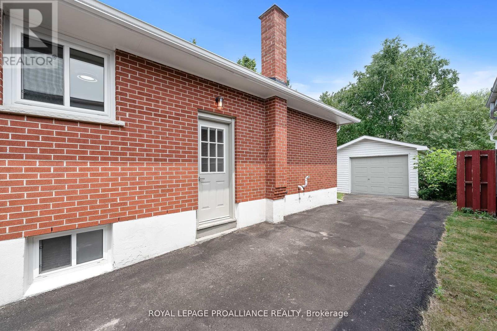 556 Sinclair Street, Cobourg, Ontario  K9A 2Y7 - Photo 29 - X12483275