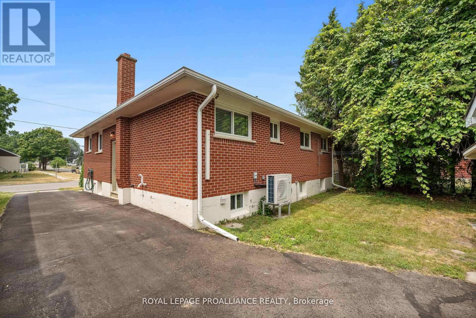 556 Sinclair Street, Cobourg, Ontario  K9A 2Y7 - Photo 30 - X12483275