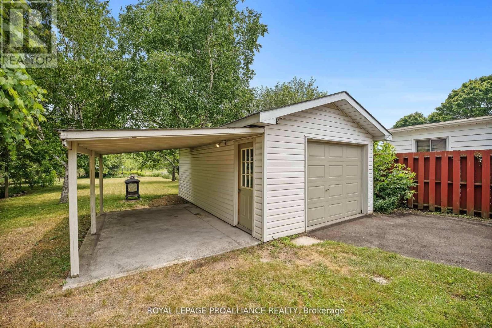 556 Sinclair Street, Cobourg, Ontario  K9A 2Y7 - Photo 32 - X12483275