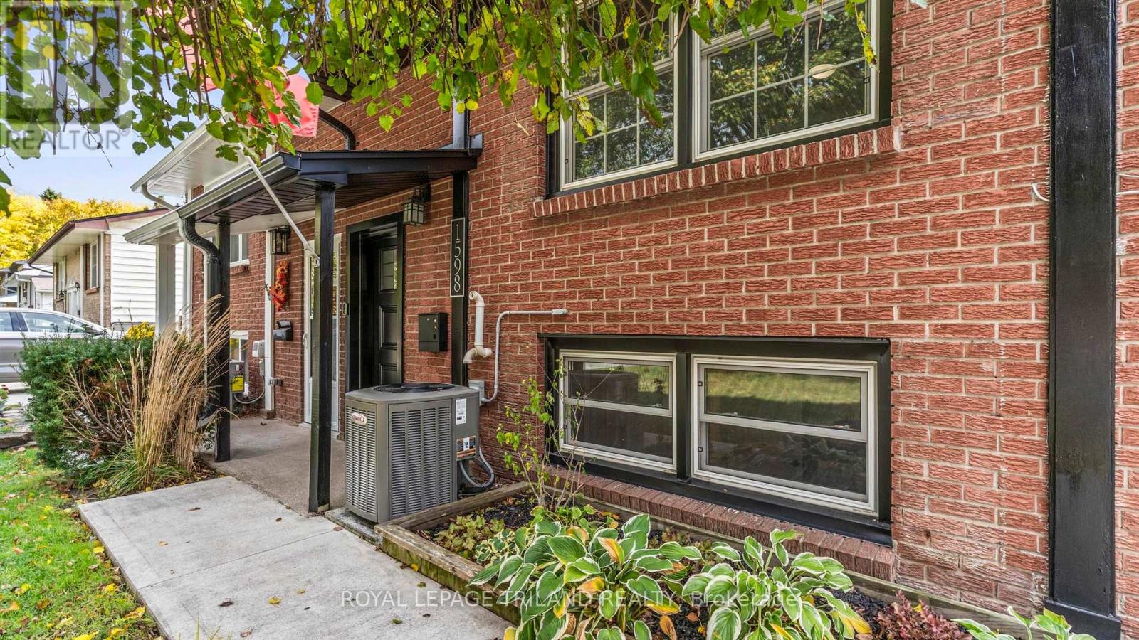 1598 Nairn Avenue, London East, Ontario  N5V 2P2 - Photo 4 - X12483295