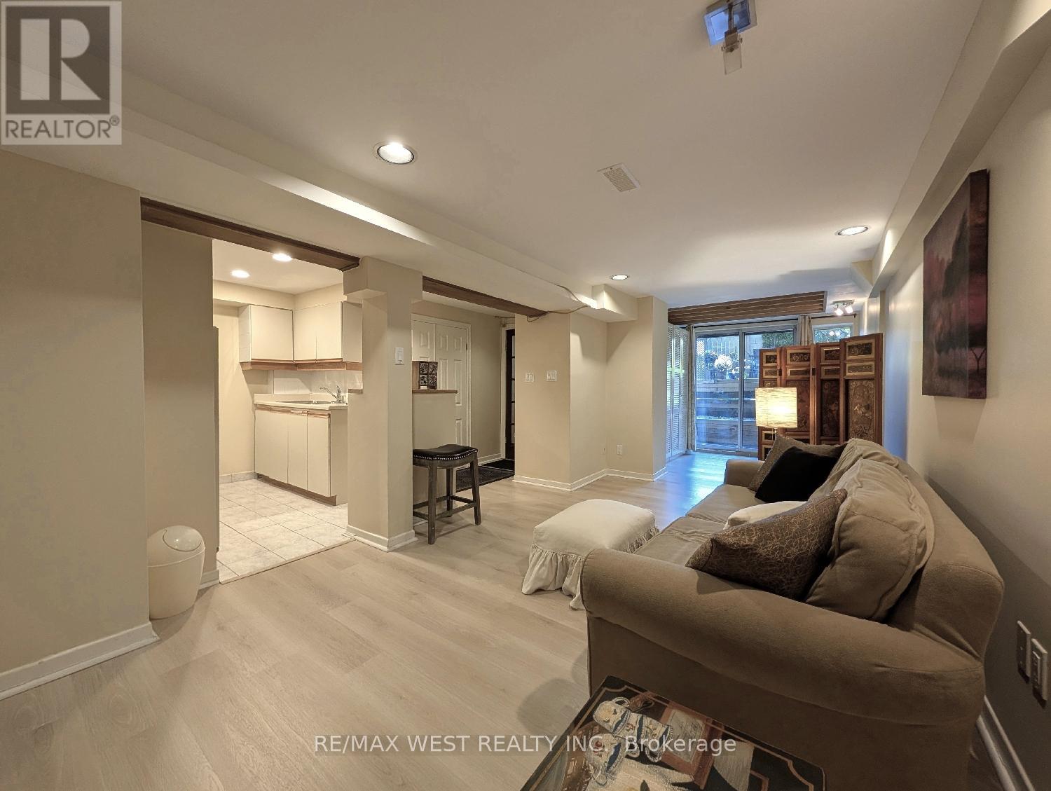 Basement - 195 Ellsworth Avenue, Toronto, Ontario  M6G 2K7 - Photo 12 - C12483112