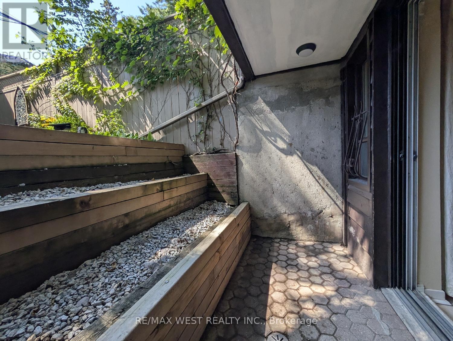 Basement - 195 Ellsworth Avenue, Toronto, Ontario  M6G 2K7 - Photo 22 - C12483112