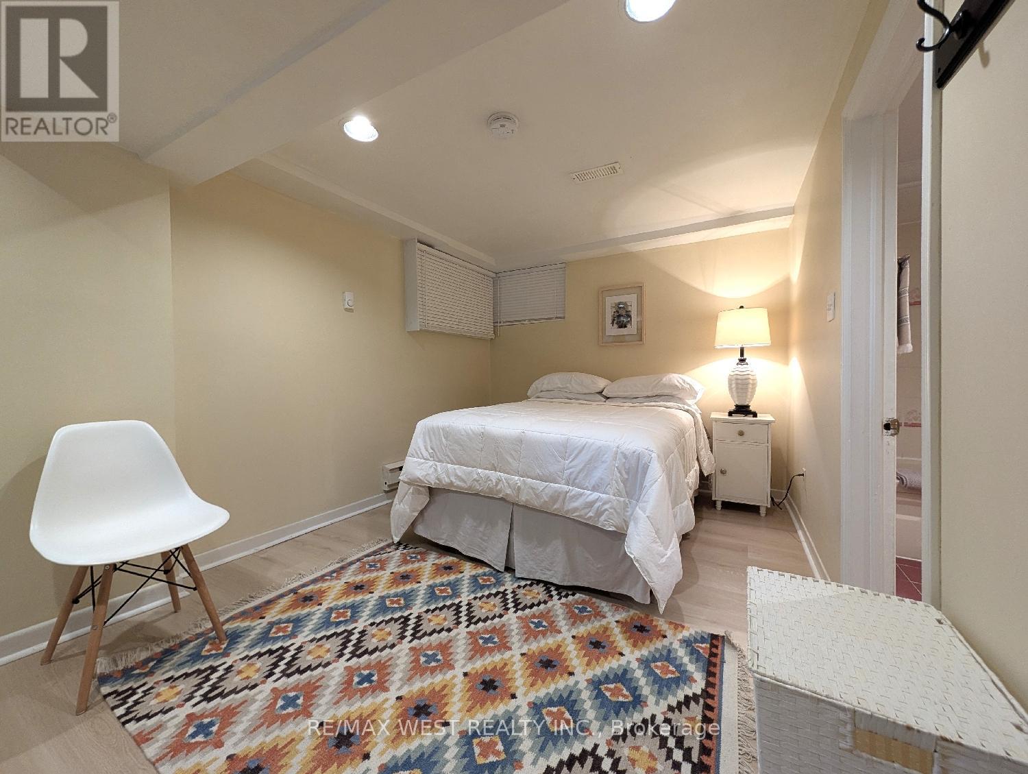 Basement - 195 Ellsworth Avenue, Toronto, Ontario  M6G 2K7 - Photo 27 - C12483112