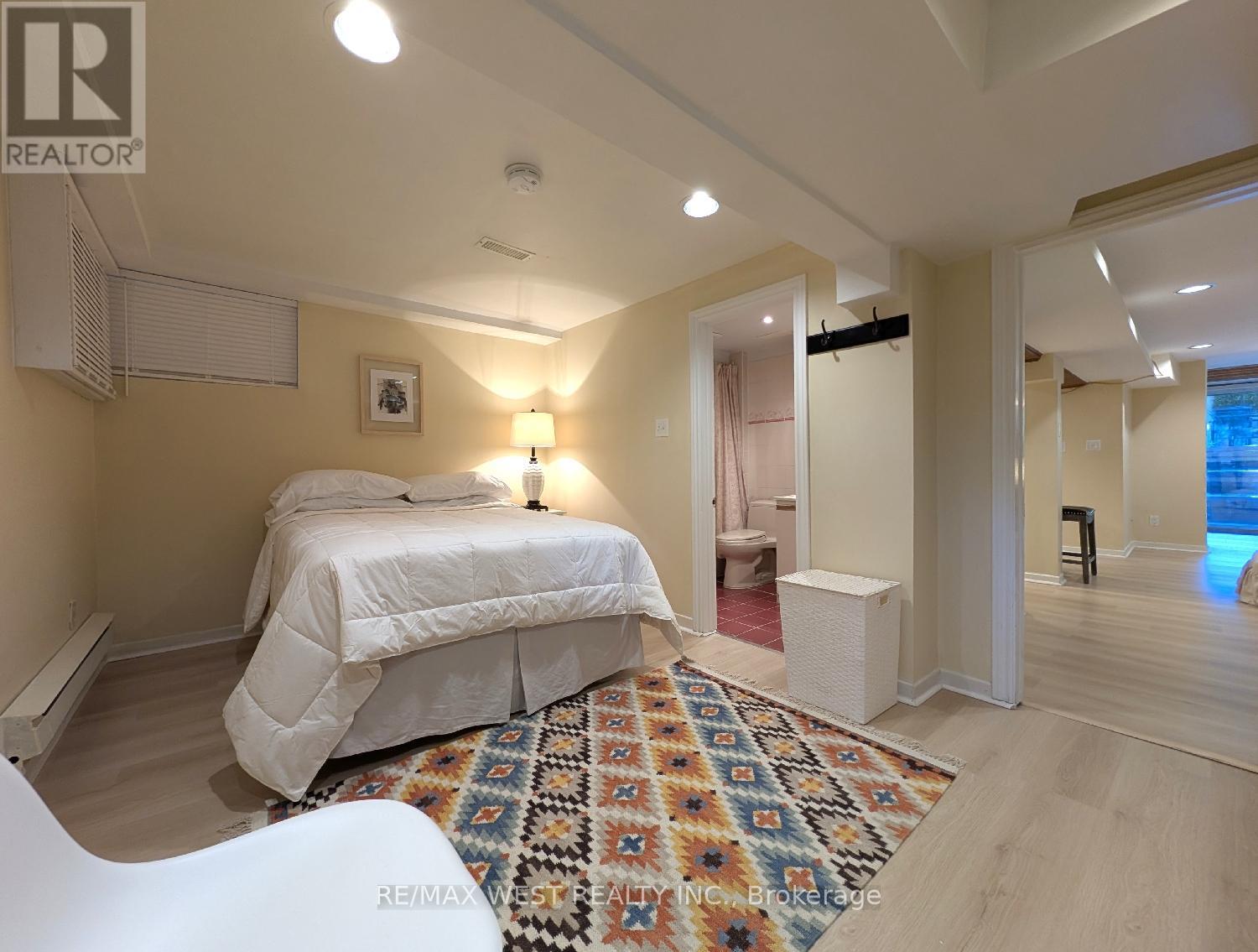Basement - 195 Ellsworth Avenue, Toronto, Ontario  M6G 2K7 - Photo 29 - C12483112