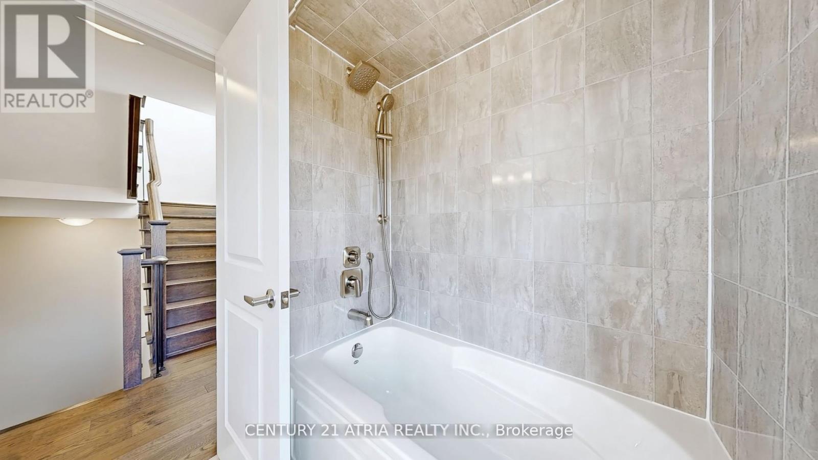 205 The Donway East, Toronto, Ontario  M3B 0B4 - Photo 43 - C12483119