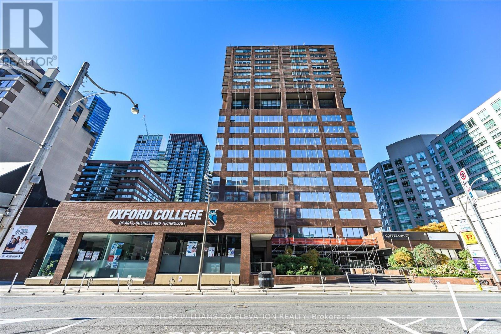 1612 - 914 YONGE STREET, Toronto, Ontario