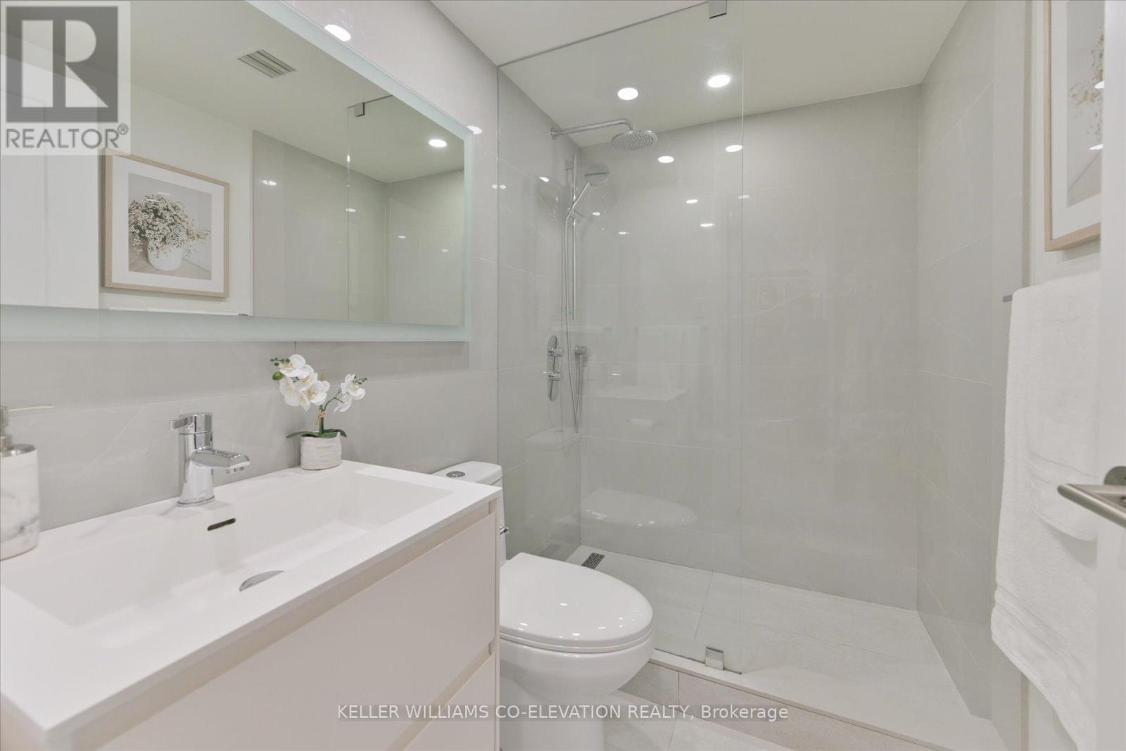 1612 - 914 Yonge Street, Toronto, Ontario  M4W 3C8 - Photo 17 - C12483121
