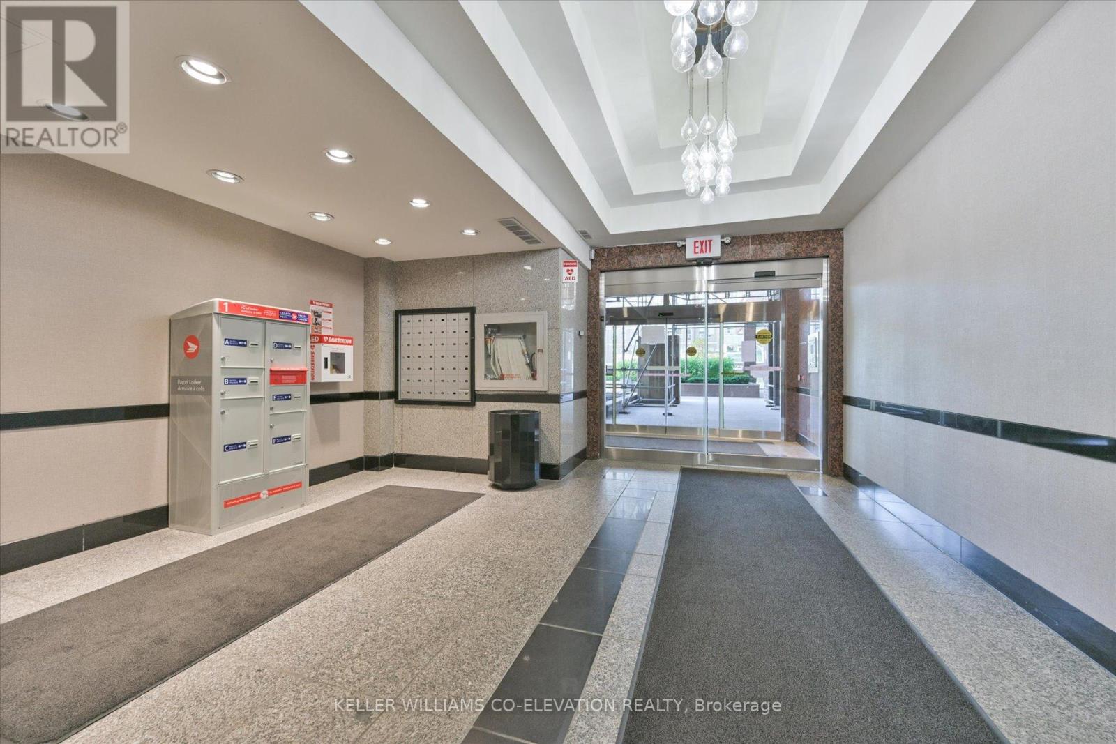 1612 - 914 Yonge Street, Toronto, Ontario  M4W 3C8 - Photo 2 - C12483121
