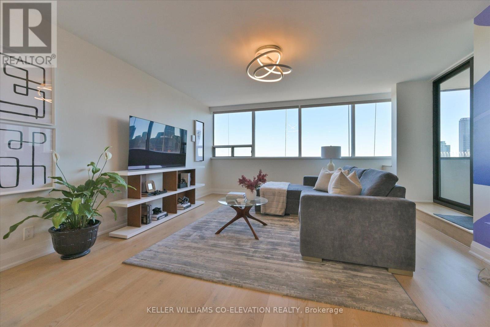 1612 - 914 Yonge Street, Toronto, Ontario  M4W 3C8 - Photo 9 - C12483121