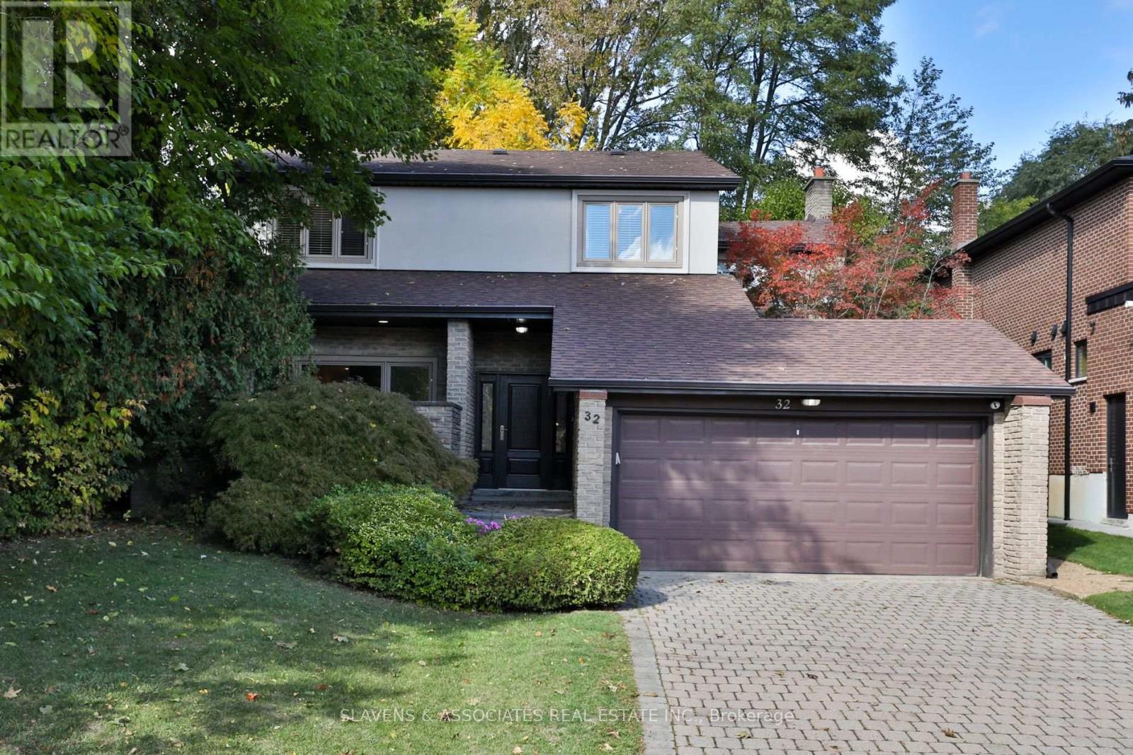 32 HILLMOUNT AVENUE, Toronto, Ontario