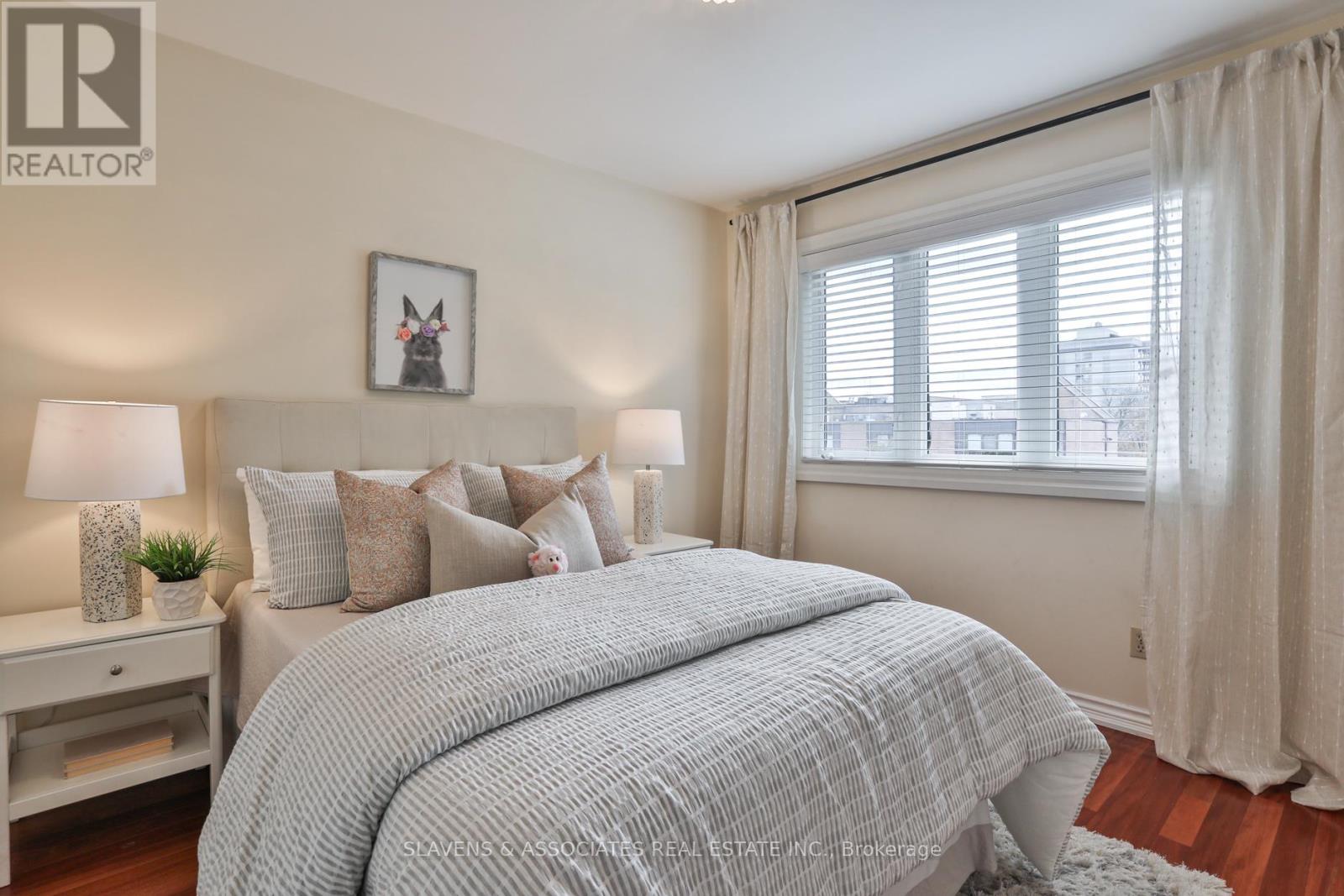 32 Hillmount Avenue, Toronto, Ontario  M6B 1X2 - Photo 21 - C12483125