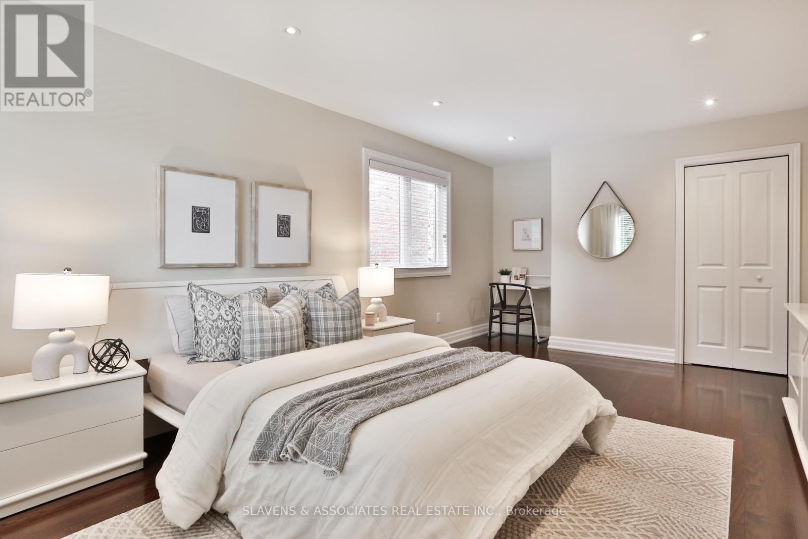 32 Hillmount Avenue, Toronto, Ontario  M6B 1X2 - Photo 23 - C12483125