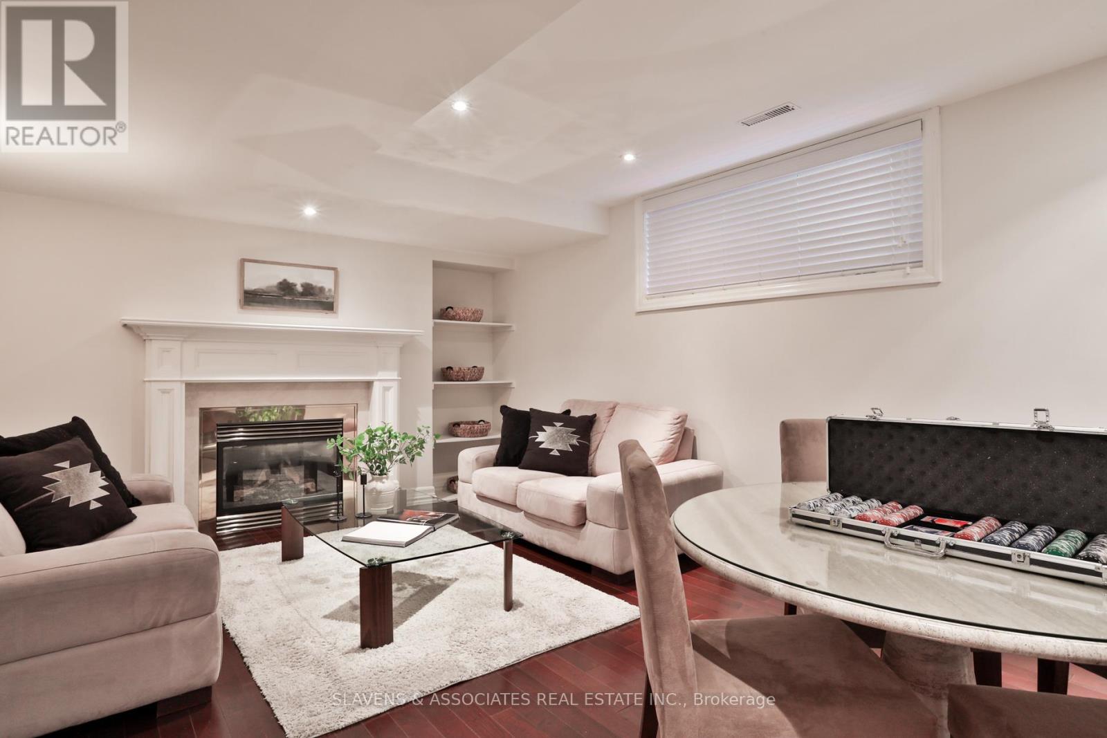 32 Hillmount Avenue, Toronto, Ontario  M6B 1X2 - Photo 30 - C12483125