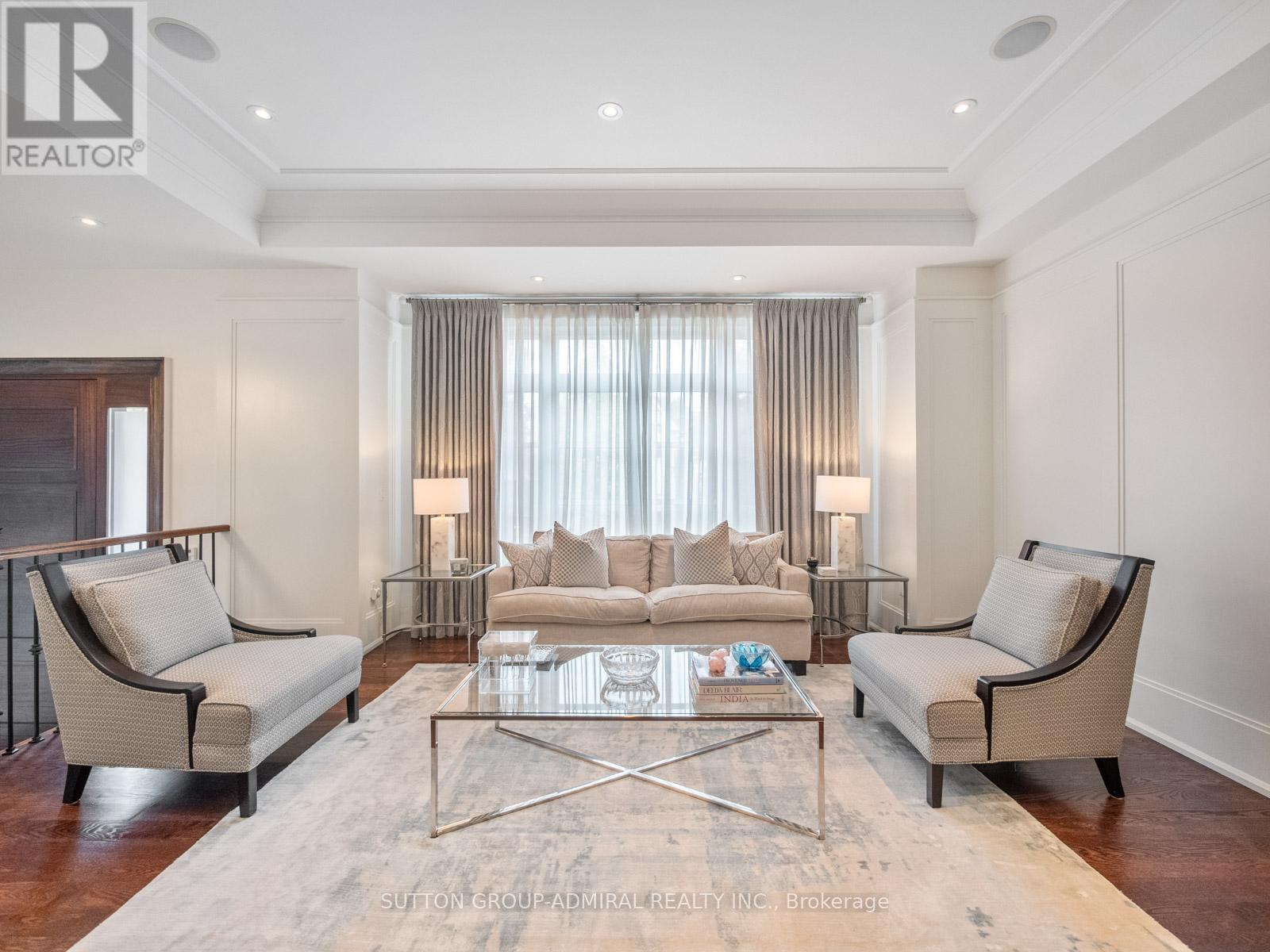 237 Joicey Boulevard, Toronto (Bedford Park-Nortown), Ontario  M5M 2V6 - Photo 8 - C12483160