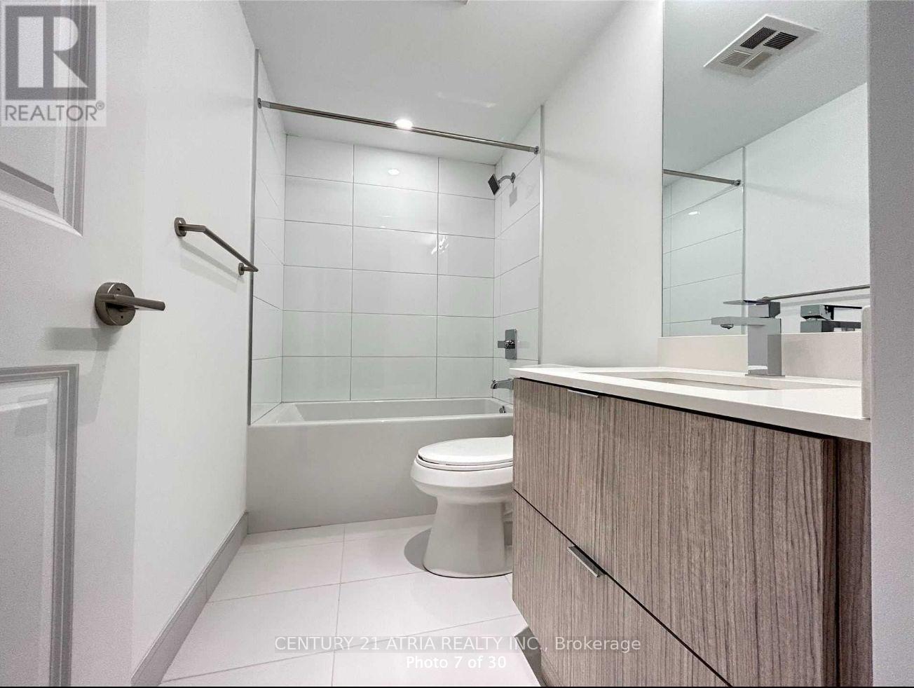 2911 - 395 Bloor Street E, Toronto, Ontario  M4W 1H7 - Photo 11 - C12483217