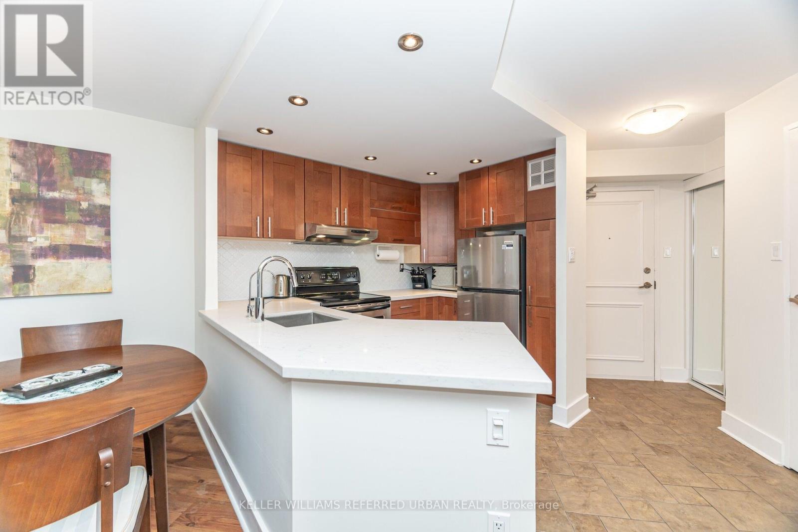 107 - 77 Maitland Place, Toronto, Ontario  M4Y 2V6 - Photo 3 - C12483241