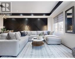 24 WATERSIDE WAY, Whitby, Ontario