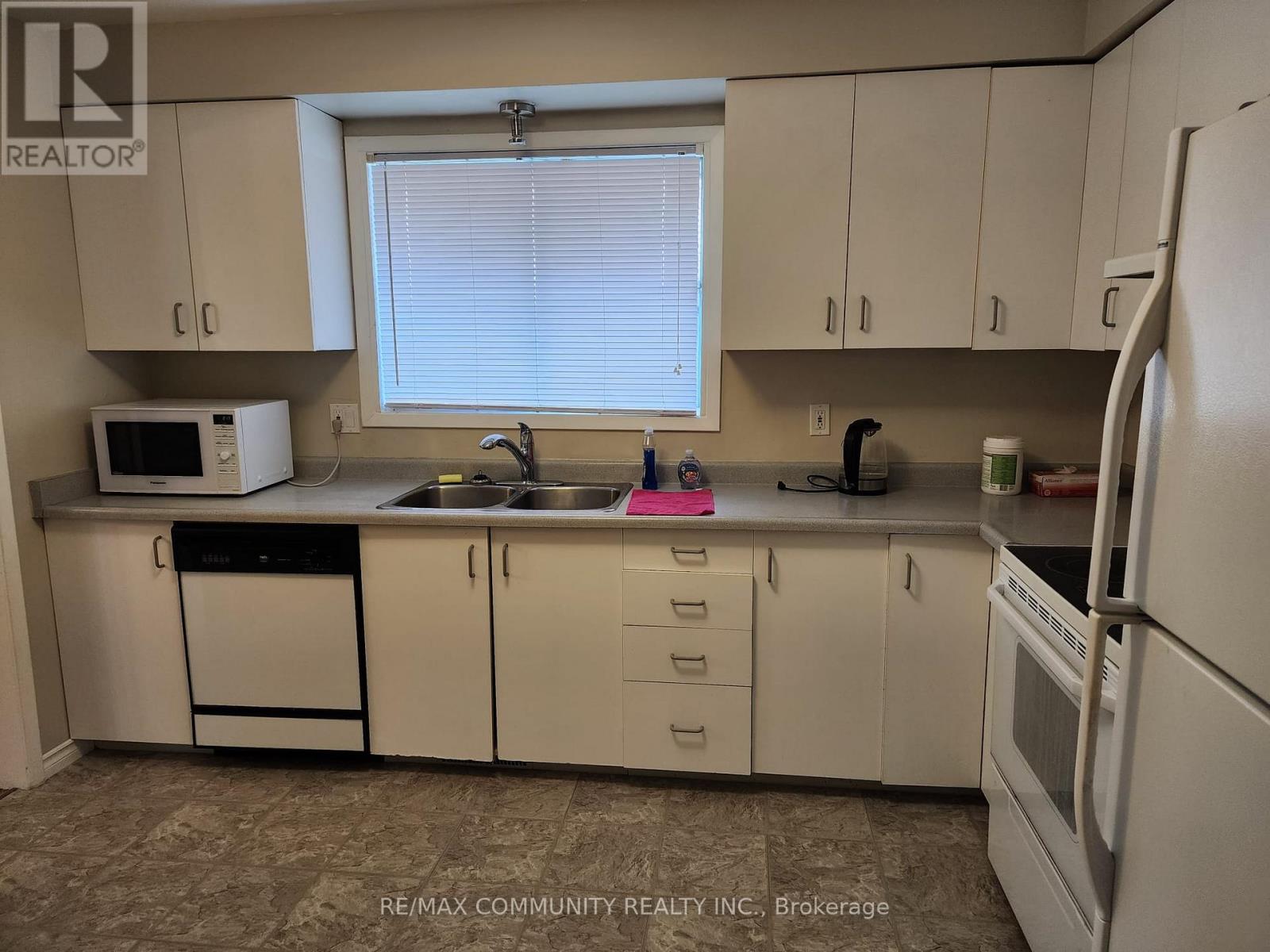 612 DUNDEE AVENUE, Oshawa, Ontario