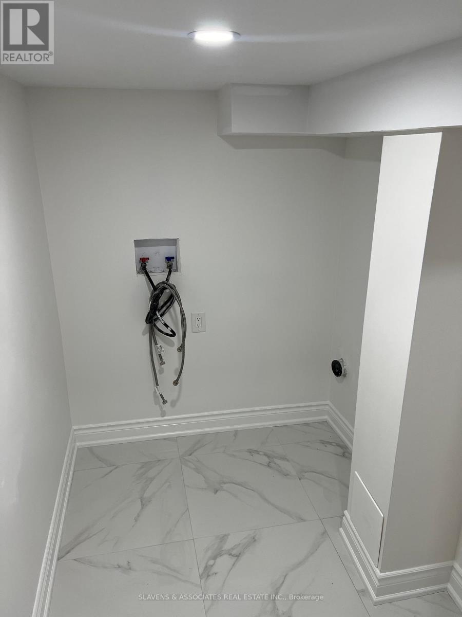 Bsmt - 16 Wilsongary Circle, Ajax, Ontario  L1T 0G7 - Photo 7 - E12483177